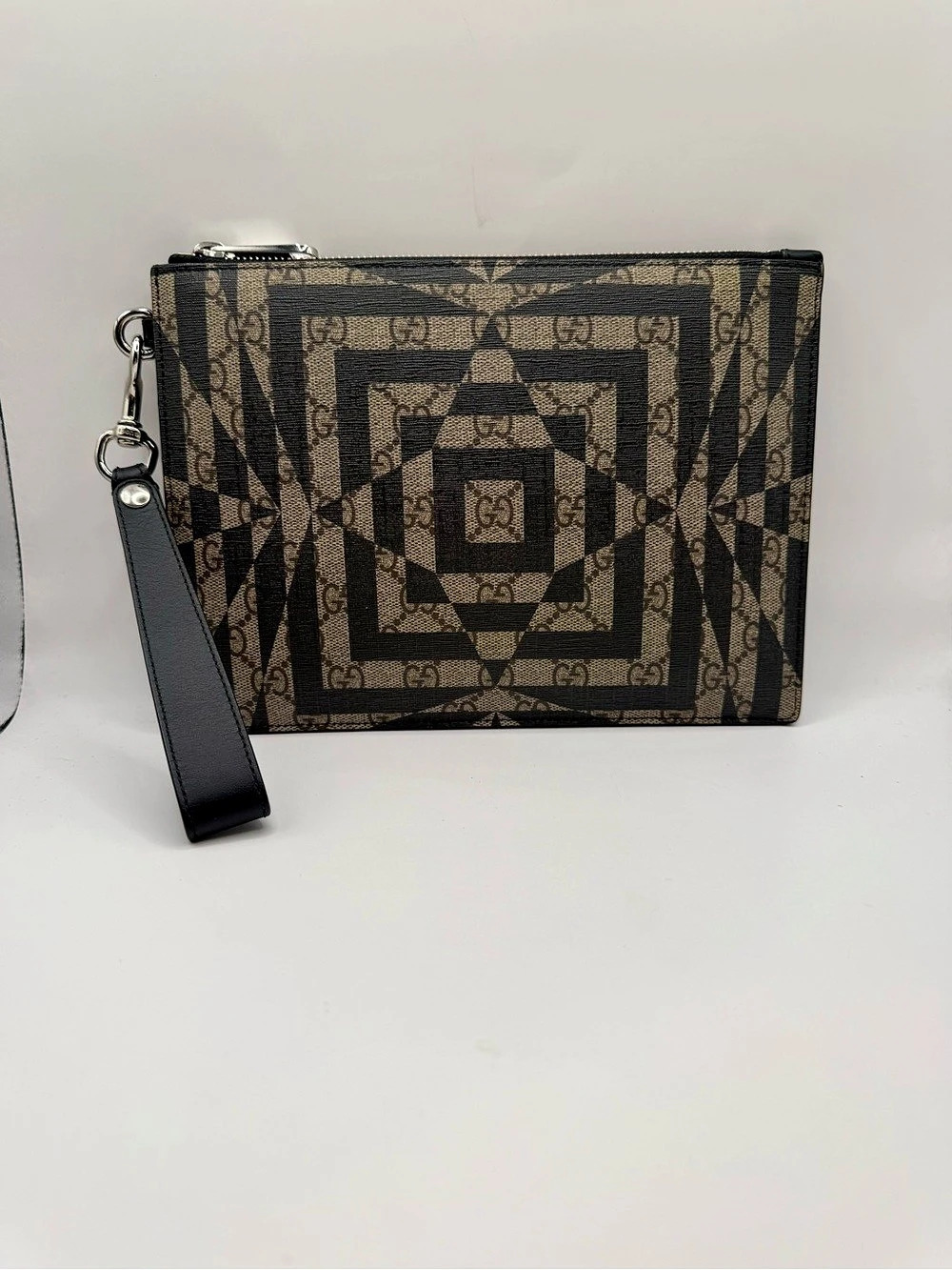 Gucci GG Supreme Kaleidoscope Pouch